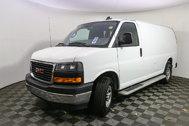 Used 2025 GMC Savana 2500 w/ Driver Convenience Package RWD image 5