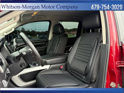 Used 2019 Nissan Titan PRO-4X w/ Pro-4x Convenience Package AWD/4WD image 9