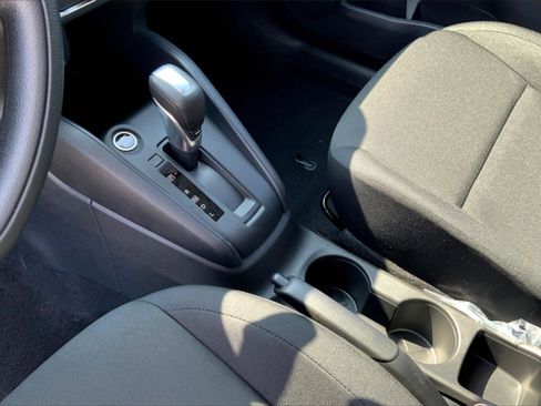 New 2025 Nissan Kicks Play S FWD image 9