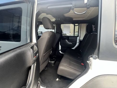 Used 2015 Jeep Wrangler Unlimited Sport w/ Quick Order Package 24S AWD/4WD image 11