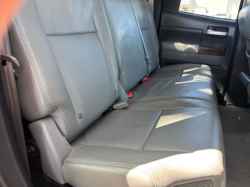 Used 2010 Toyota Tundra Limited AWD/4WD image 25