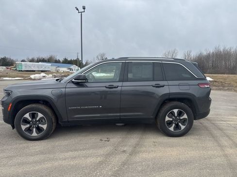 Used 2022 Jeep Grand Cherokee Limited 4xe AWD/4WD image 2