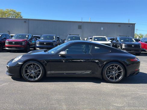 Used 2018 Porsche 911 Carrera T image 12