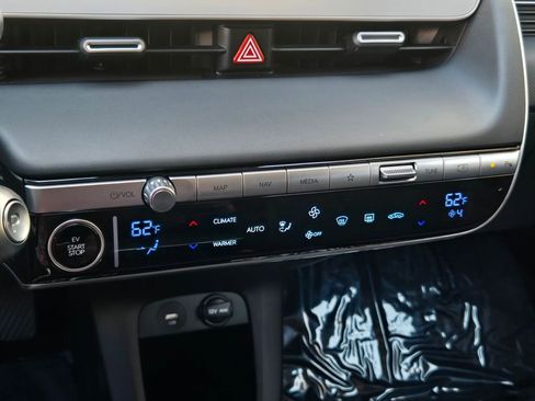 Used 2024 Hyundai Ioniq 5 SE image 20