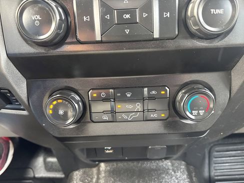 Used 2021 Ford F250 XL w/ Power Equipment Group image 17