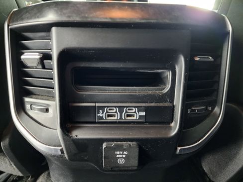 Used 2019 RAM 1500 Big Horn image 39