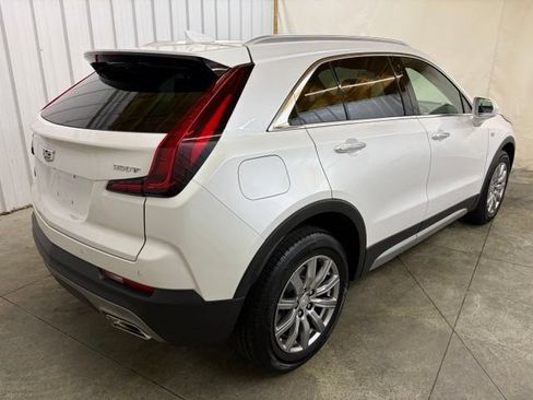 Used 2020 Cadillac XT4 Premium Luxury w/ Cold Weather Package FWD image 6