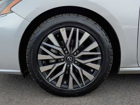 Used 2023 Nissan Altima 2.5 SV image 19