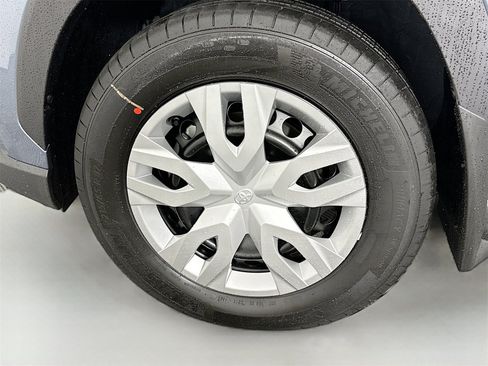 New 2026 Toyota Corolla Cross L image 30