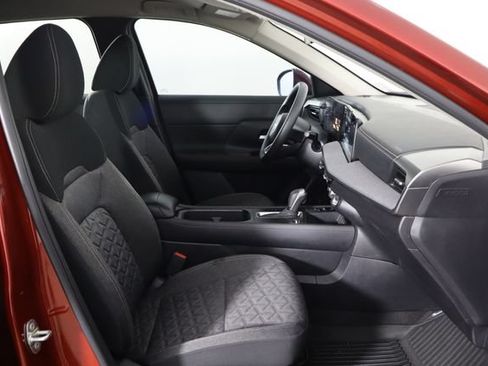 Used 2025 Nissan Kicks SV FWD image 18