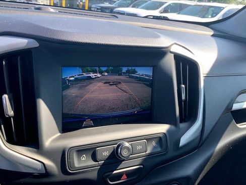 Used 2020 GMC Terrain SLE FWD image 20