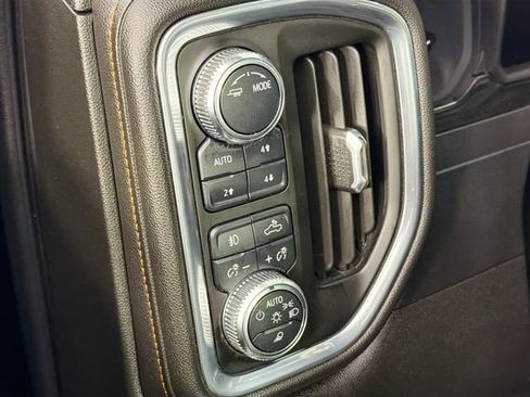 Used 2021 GMC Sierra 1500 AT4 w/ AT4 Preferred Package AWD/4WD image 10