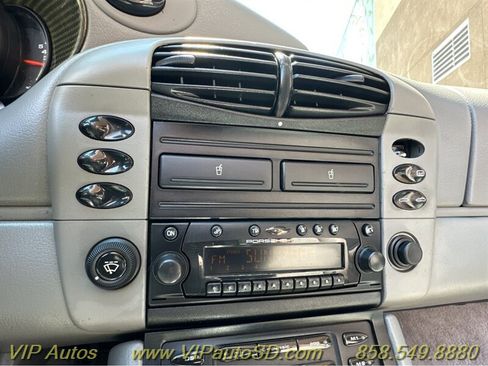 Used 2001 Porsche 911 Carrera 4 image 5