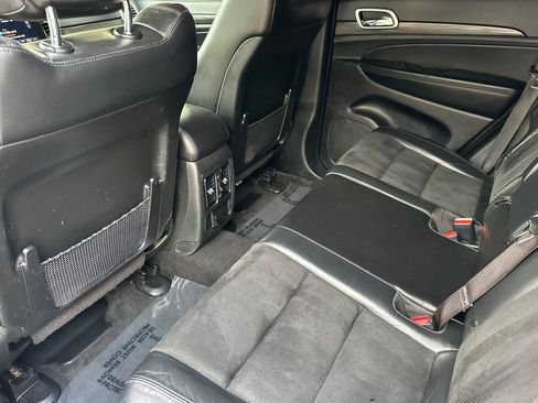 Used 2022 Jeep Grand Cherokee Laredo X image 14