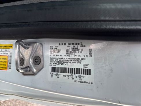 Used 2019 Ford Transit Connect XLT image 18