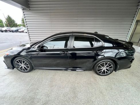 Used 2024 Toyota Camry SE w/ Audio Upgrade Package FWD image 13