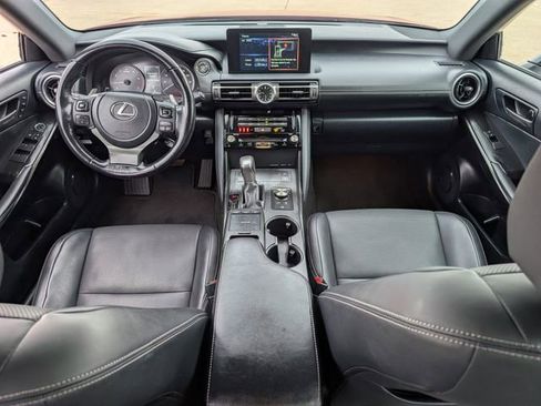 Used 2022 Lexus IS 300 w/ Premium Package image 9