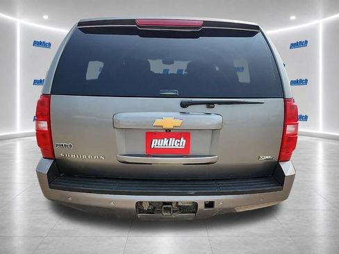 Used 2012 Chevrolet Suburban LS w/ Convenience Package 1 AWD/4WD image 4