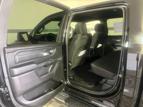 New 2026 RAM 1500 Express AWD/4WD image 32