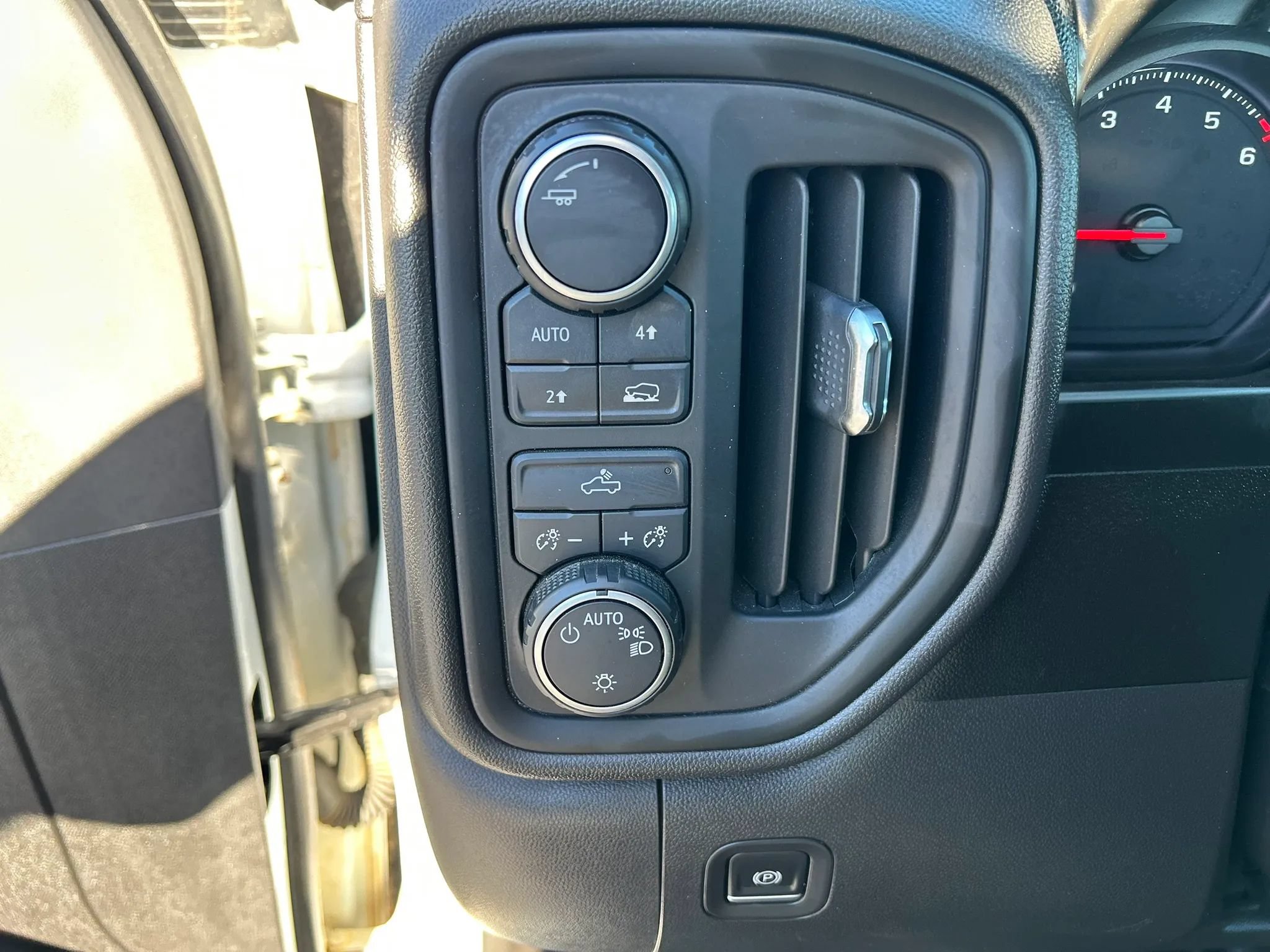 Used 2021 Chevrolet Silverado 1500 W/T w/ WT Fleet Convenience Package AWD/4WD image 16
