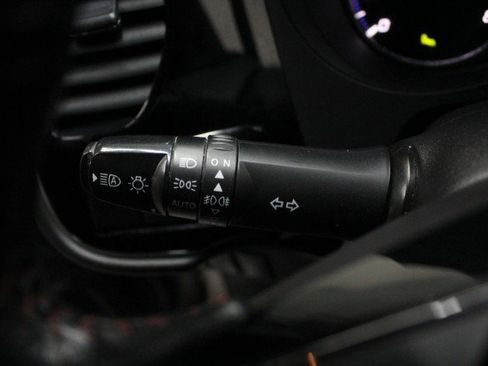 Used 2020 Mitsubishi Outlander LE image 13