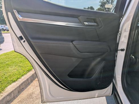 Used 2025 GMC Terrain Elevation AWD/4WD image 27