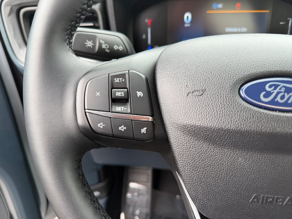 Used 2025 Ford Maverick XLT w/ XLT Luxury Package AWD/4WD image 15