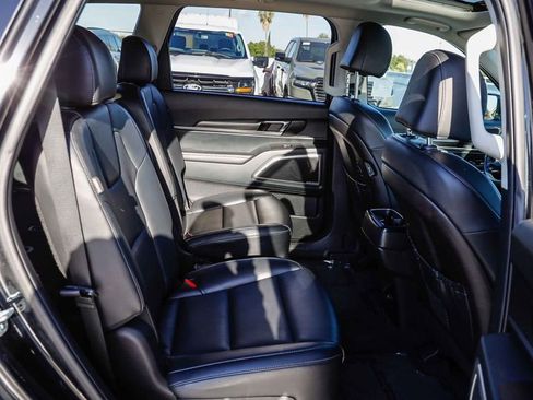 Used 2025 Kia Telluride S AWD/4WD image 20