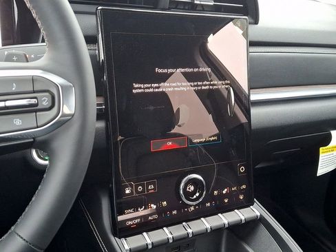 New 2026 GMC Terrain Denali w/ LPO, Floor Liner Package image 11