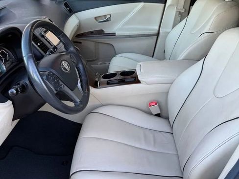 Used 2014 Toyota Venza XLE image 14