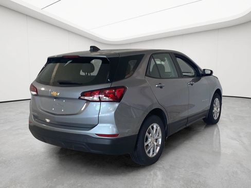 Used 2024 Chevrolet Equinox LS FWD image 5