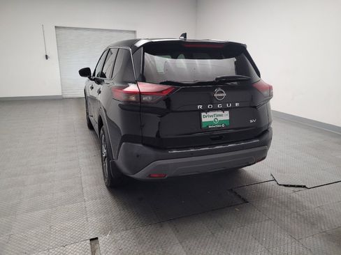 Used 2022 Nissan Rogue SV image 6