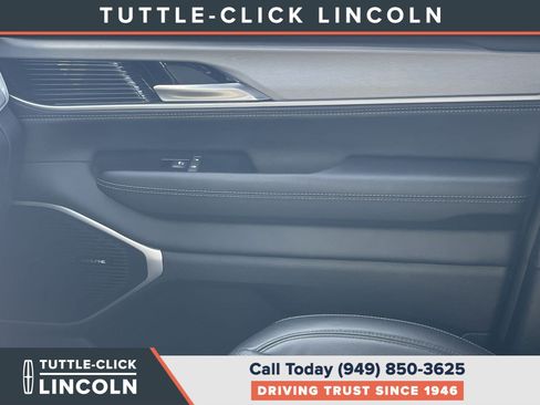 Used 2026 Jeep Grand Wagoneer 2WD w/ Premium Group I image 23