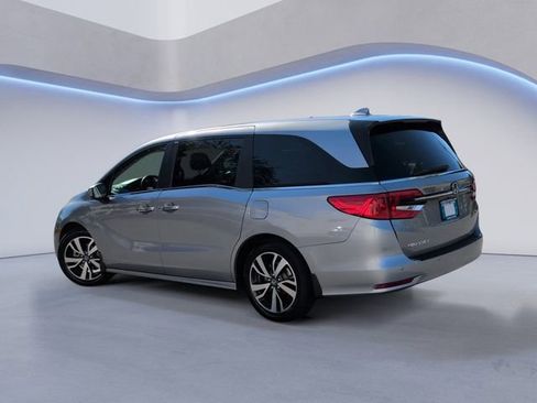 Used 2024 Honda Odyssey Touring image 9