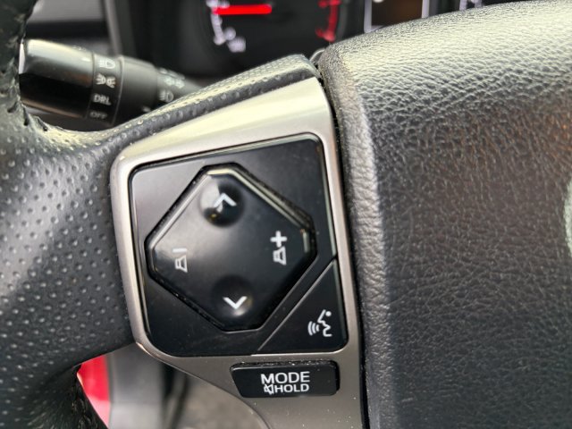 Used 2022 Toyota 4Runner SR5 Premium AWD/4WD image 27