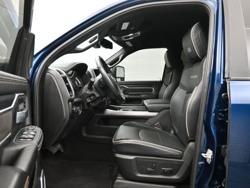 Used 2023 RAM 2500 Laramie w/ Night Edition AWD/4WD image 9