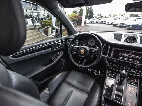 Used 2022 Porsche Macan S AWD/4WD image 21