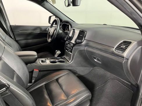 Used 2019 Jeep Grand Cherokee Limited AWD/4WD image 43