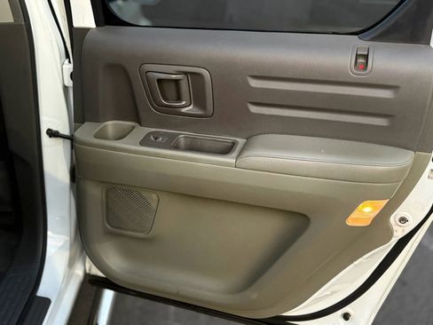 Used 2006 Honda Ridgeline RTL image 17