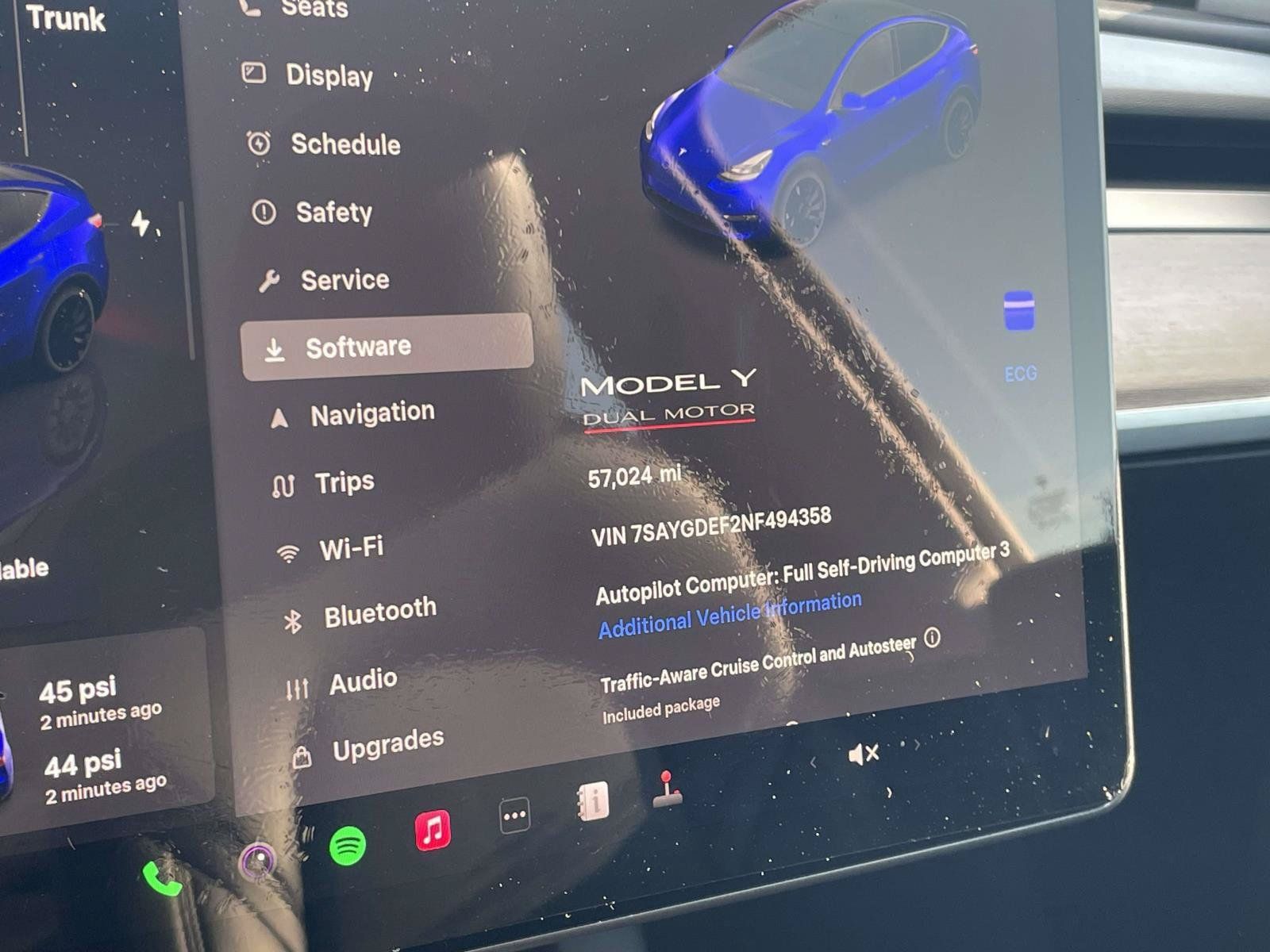 Used 2022 Tesla Model Y Performance AWD/4WD image 16