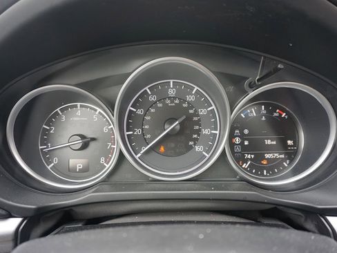 Used 2018 MAZDA CX-5 Touring w/ Preferred Equipment Package image 6