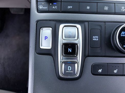 Used 2024 Hyundai Palisade Limited AWD/4WD image 25