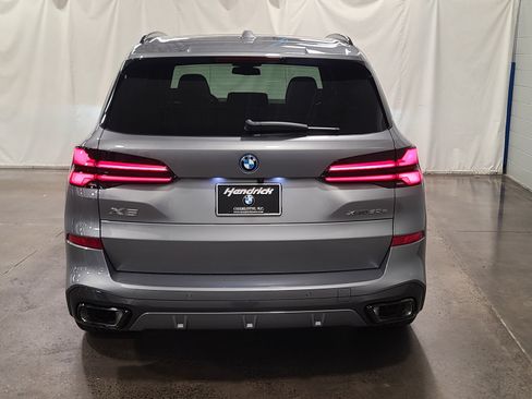 Used 2026 BMW X5 xDrive50e w/ M Sport Package AWD/4WD image 7