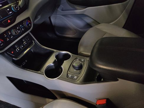Used 2019 GMC Terrain SLT FWD image 26