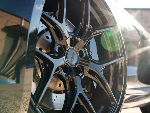 Used 2011 Audi R8 V10 AWD/4WD image 2