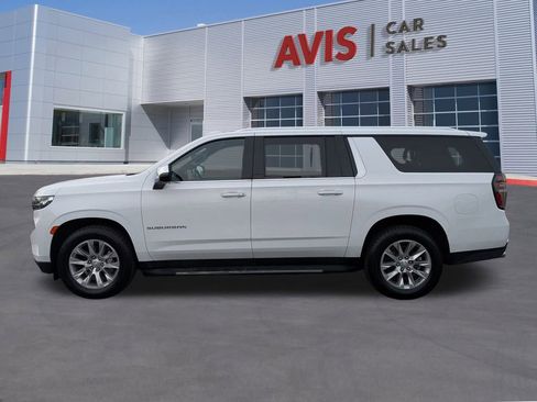 Used 2023 Chevrolet Suburban Premier image 10