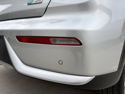 Used 2017 Kia Niro Touring w/ Advanced Technology Package image 25