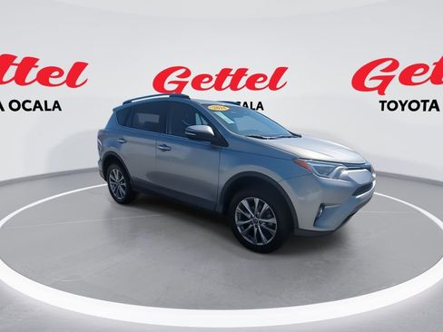 Used 2018 Toyota RAV4 Limited image 2