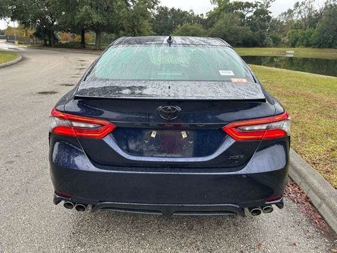 Used 2022 Toyota Camry XSE image 4