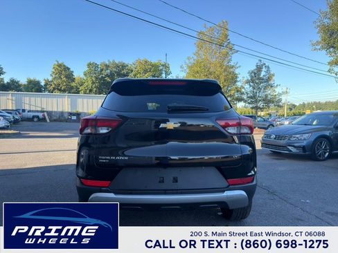 Used 2023 Chevrolet TrailBlazer LT w/ Convenience Package AWD/4WD image 6